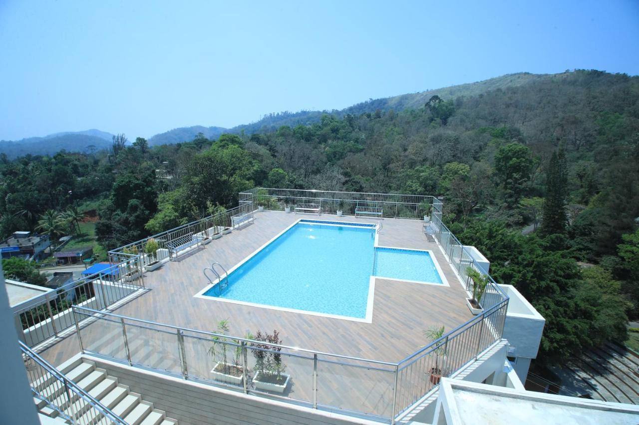 Hotel Sterling Thekkady Extérieur photo