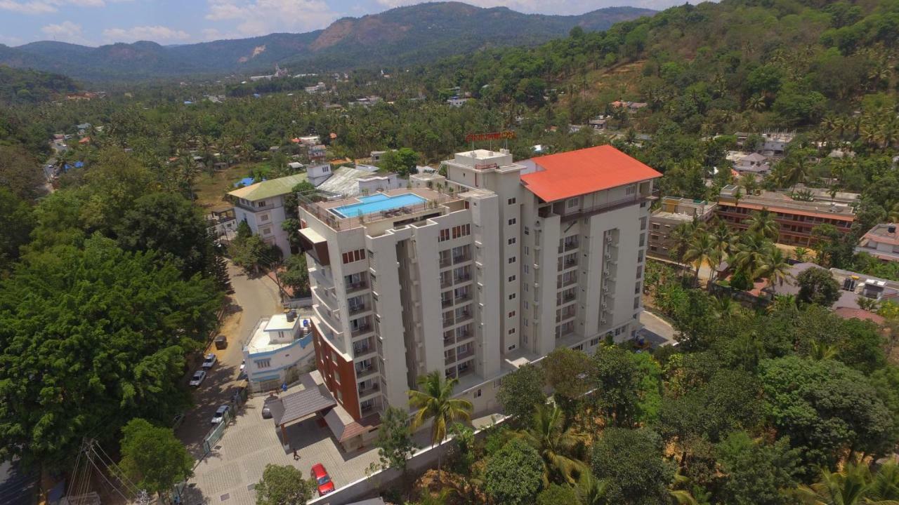 Hotel Sterling Thekkady Extérieur photo