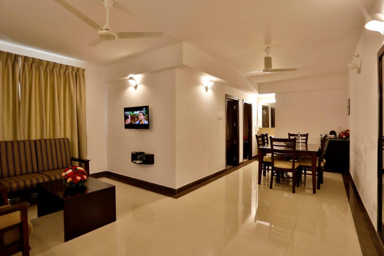 Hotel Sterling Thekkady Extérieur photo
