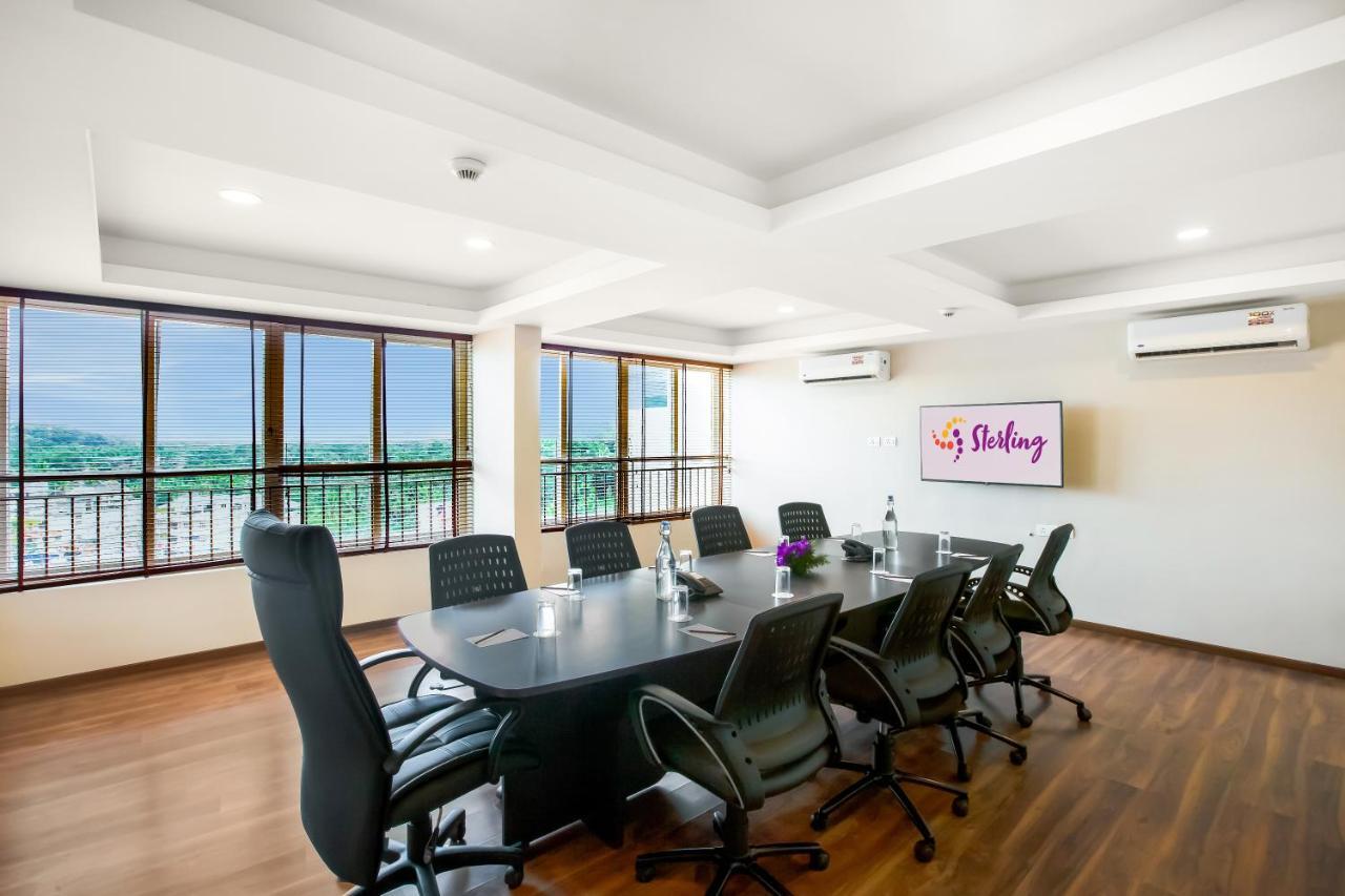 Hotel Sterling Thekkady Extérieur photo