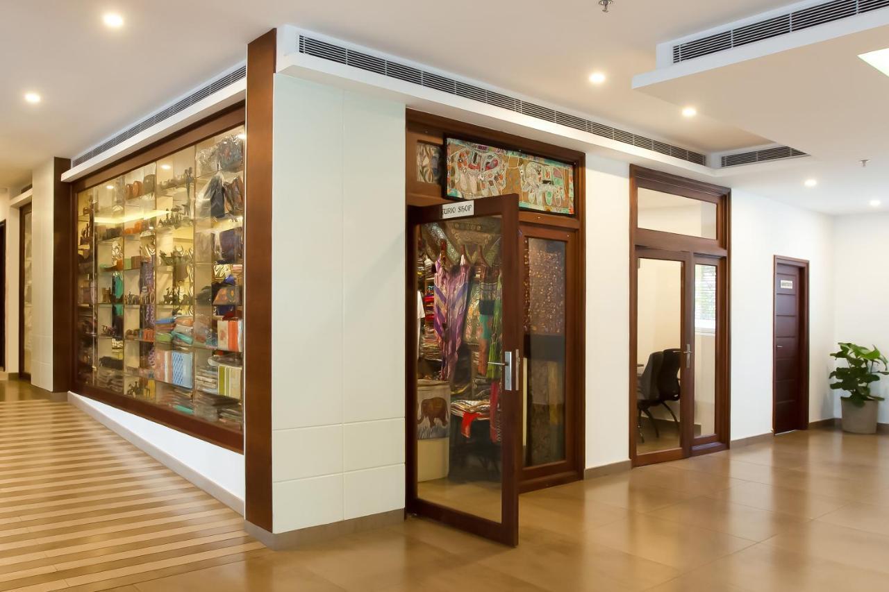 Hotel Sterling Thekkady Extérieur photo